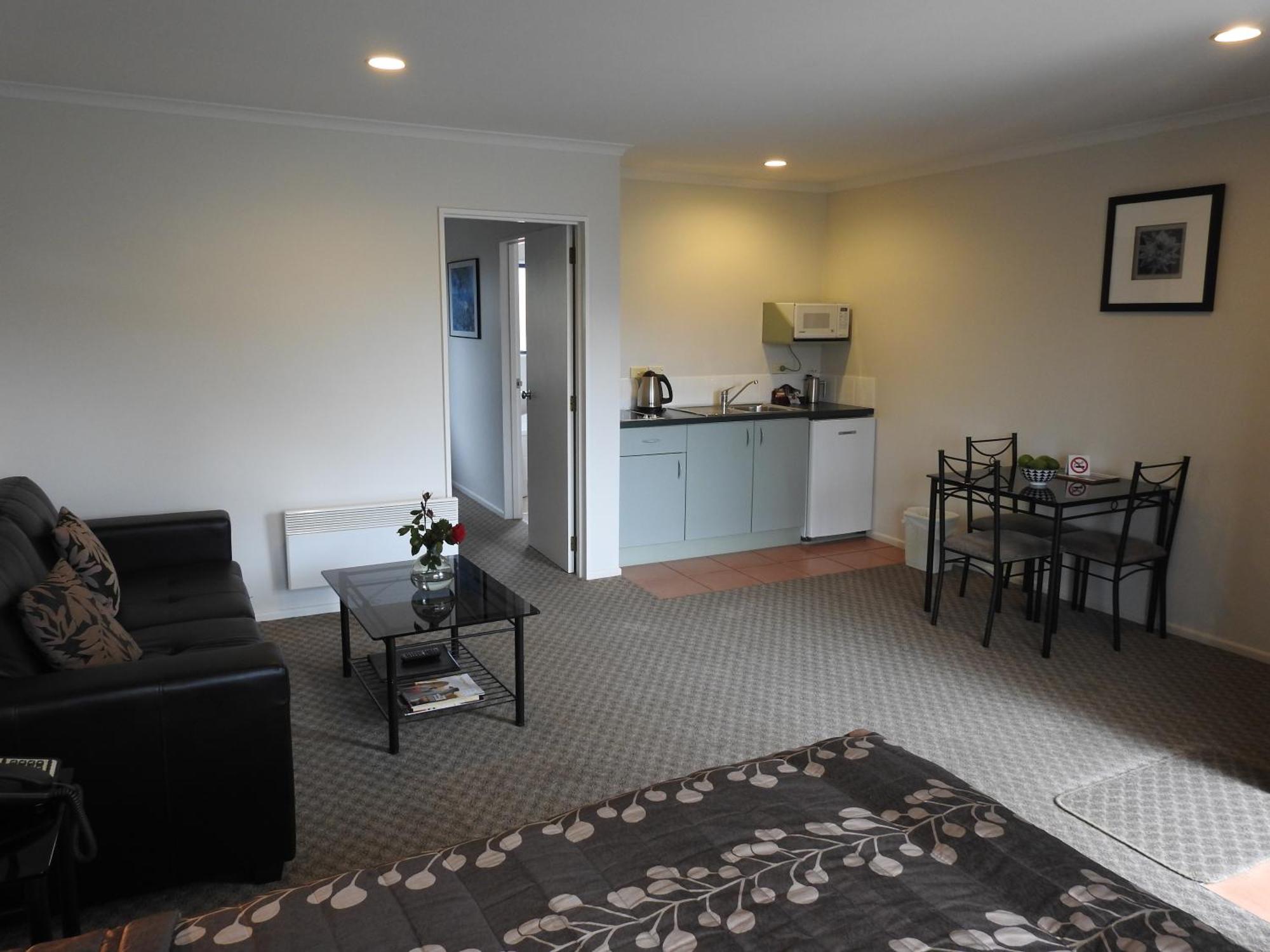 Tudor Lodge Motel Hawera Dış mekan fotoğraf